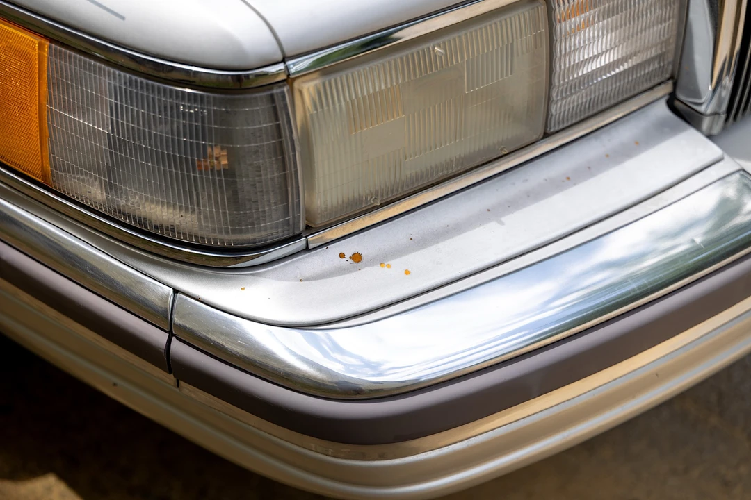 1990 Lincoln Town Car - Image 24 of 31