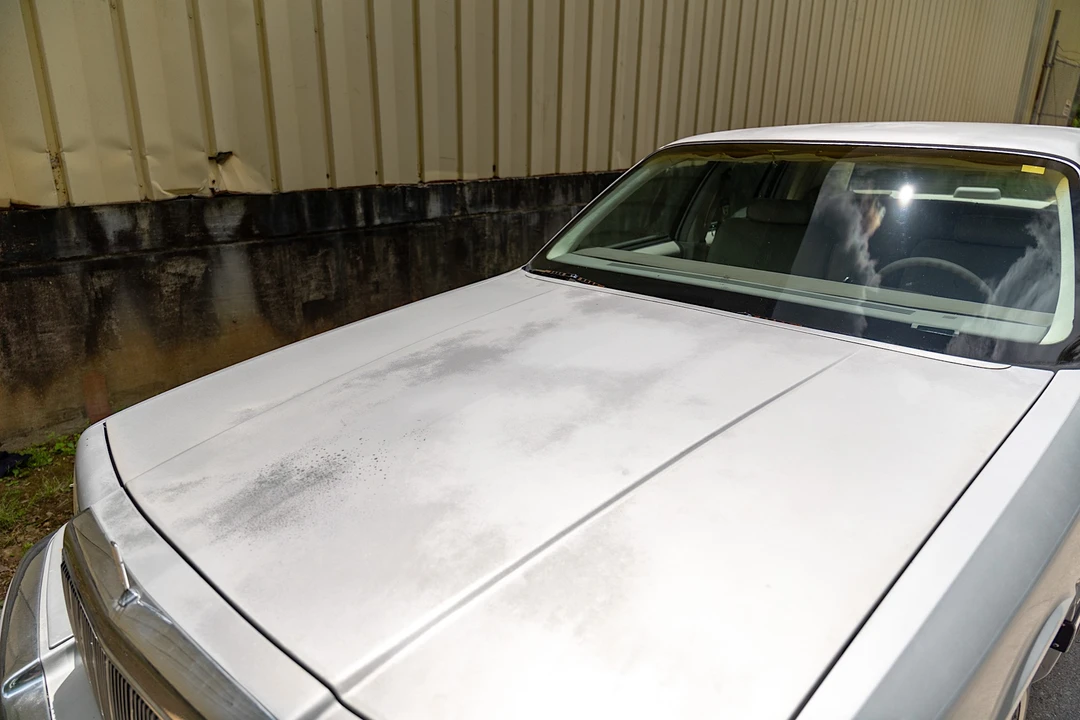 1990 Lincoln Town Car - Image 18 of 31