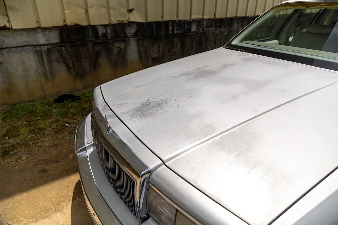 1990 Lincoln Town Car - Image 17 of 31