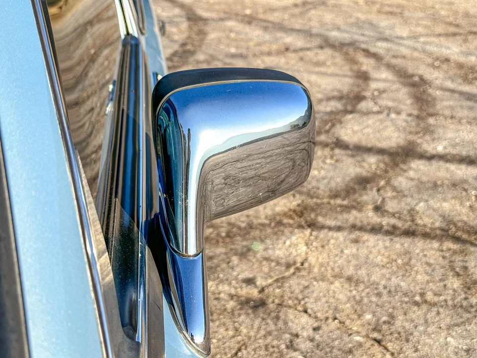 1990 Lincoln Town Car - Image 19 of 31