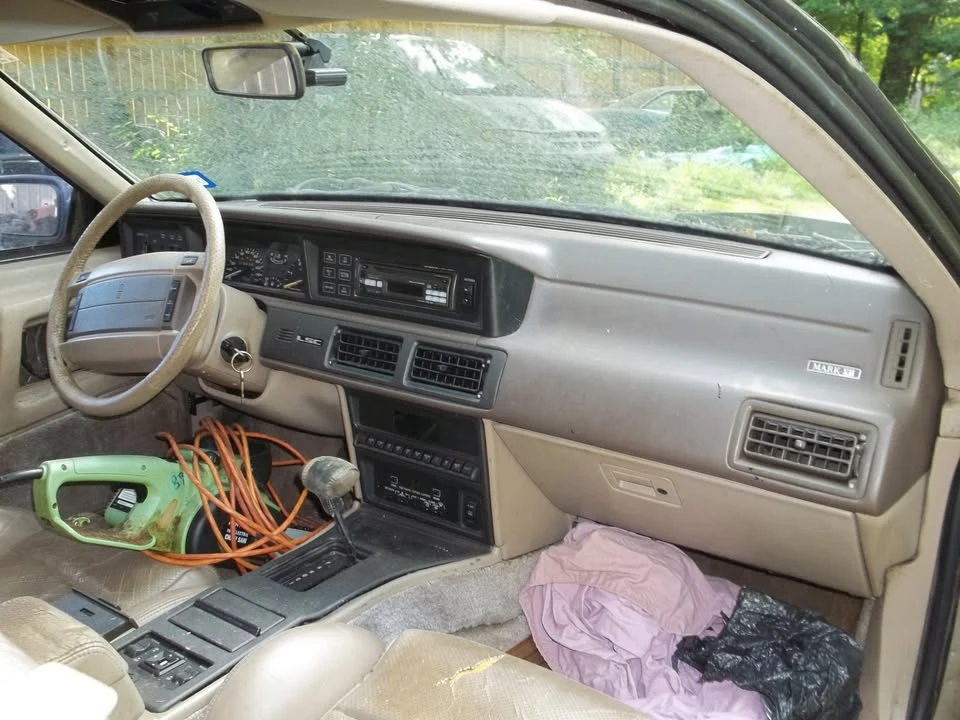 1990 Lincoln Continental Mark VII - Image 2 of 14