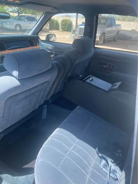 1990 Lincoln Town Car - Image 6 of 8