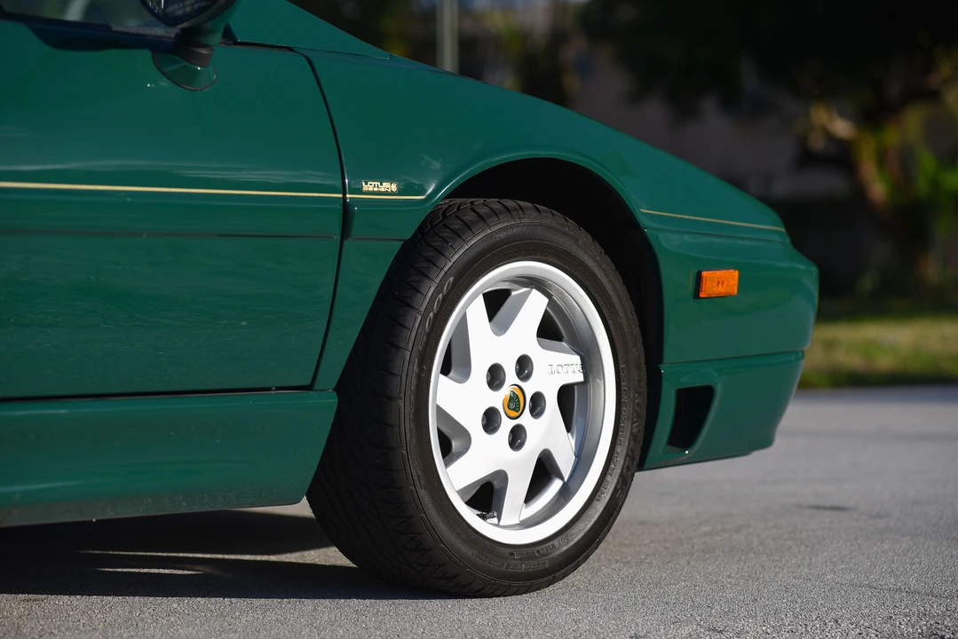 1990 Lotus Esprit X180 - Image 30 of 31