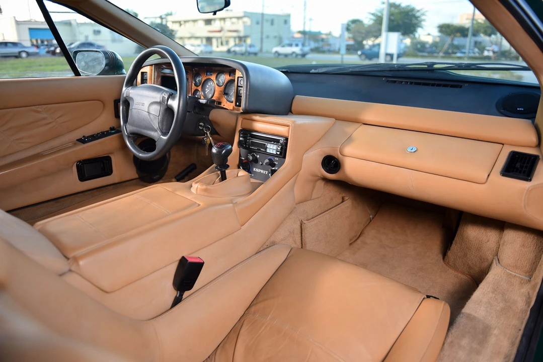 1990 Lotus Esprit X180 - Image 17 of 31
