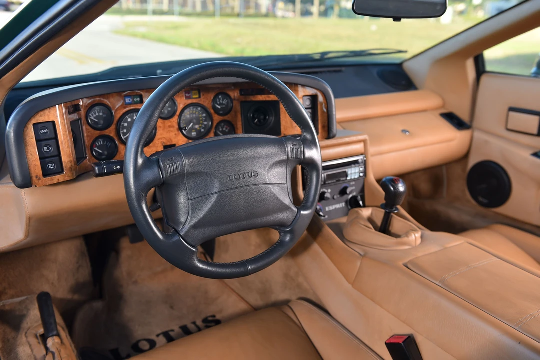 1990 Lotus Esprit X180 - Image 26 of 31