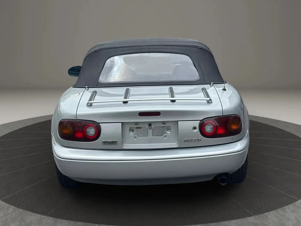 1990 Mazda NA MX-5 Miata - Image 14 of 31