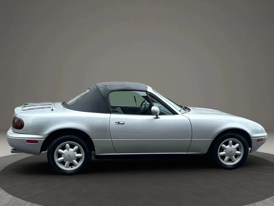 1990 Mazda NA MX-5 Miata - Image 4 of 31