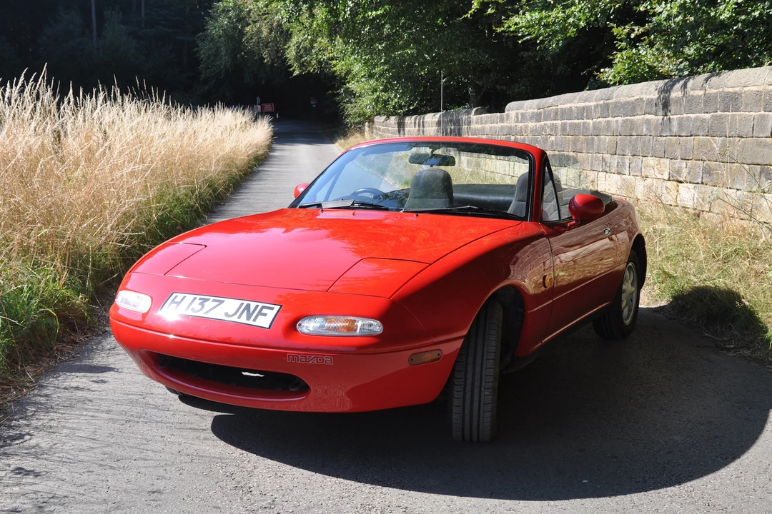 1990 Mazda NA MX-5 Miata - Image 2 of 2