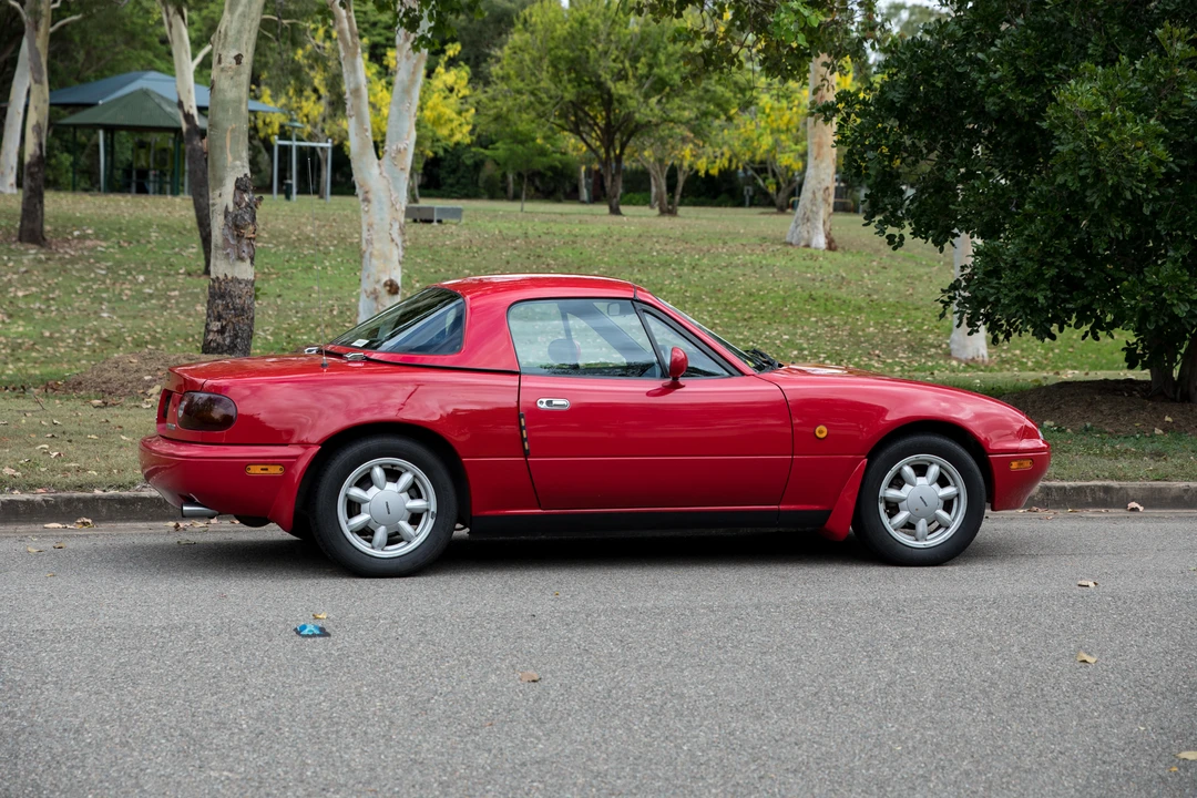 1990 Mazda NA MX-5 Miata - Image 13 of 31