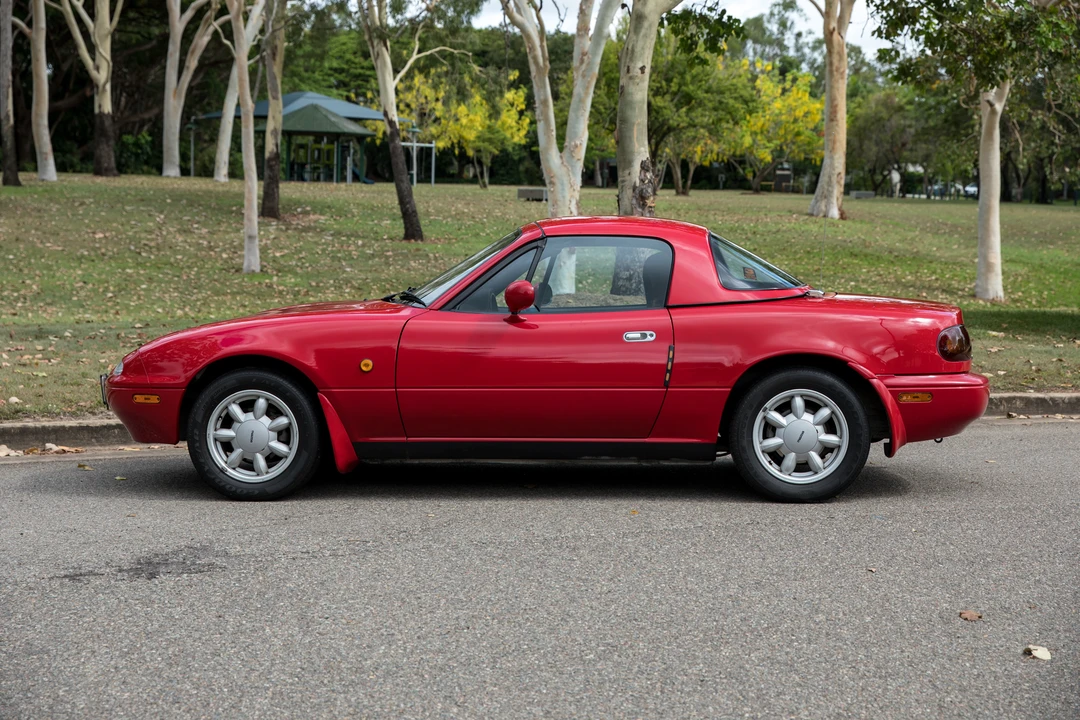 1990 Mazda NA MX-5 Miata - Image 16 of 31
