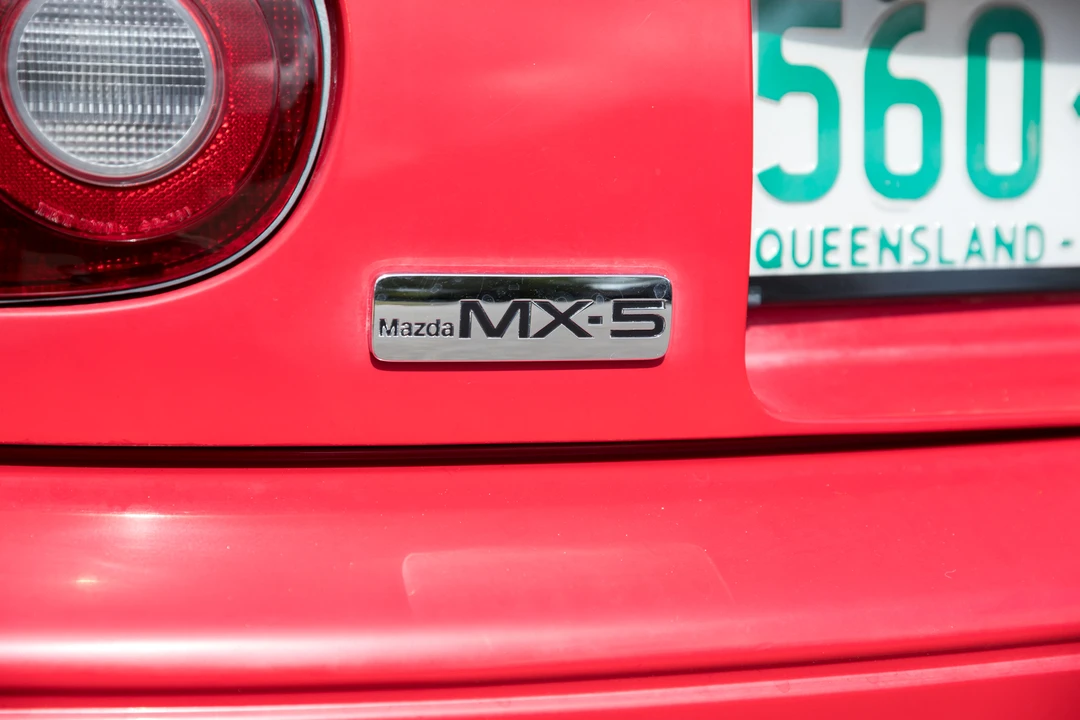 1990 Mazda NA MX-5 Miata - Image 28 of 31