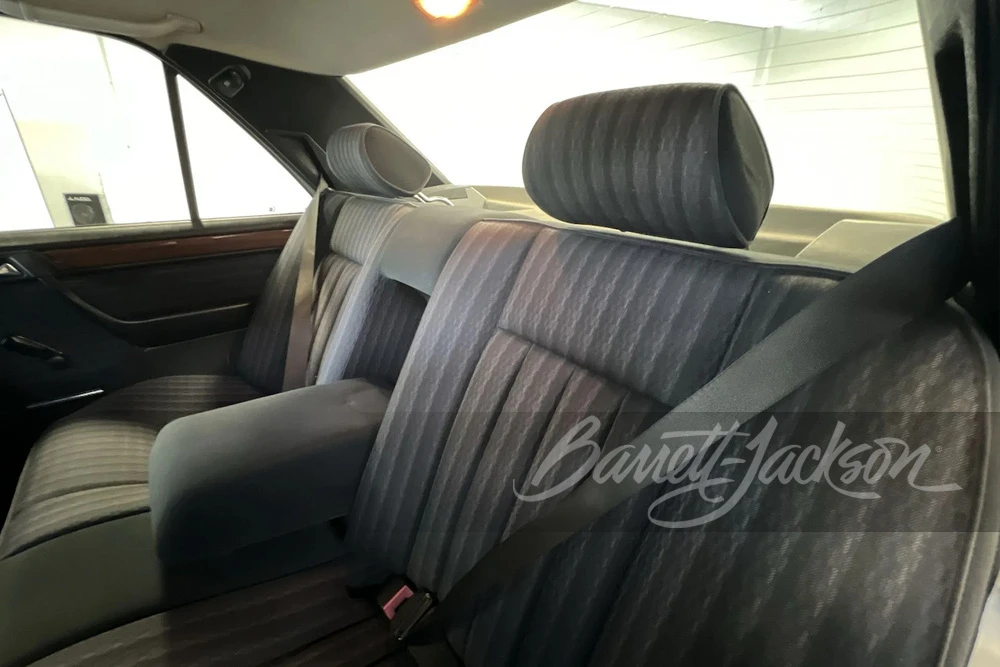 1990 Mercedes-Benz W124 E-Class - Image 10 of 31