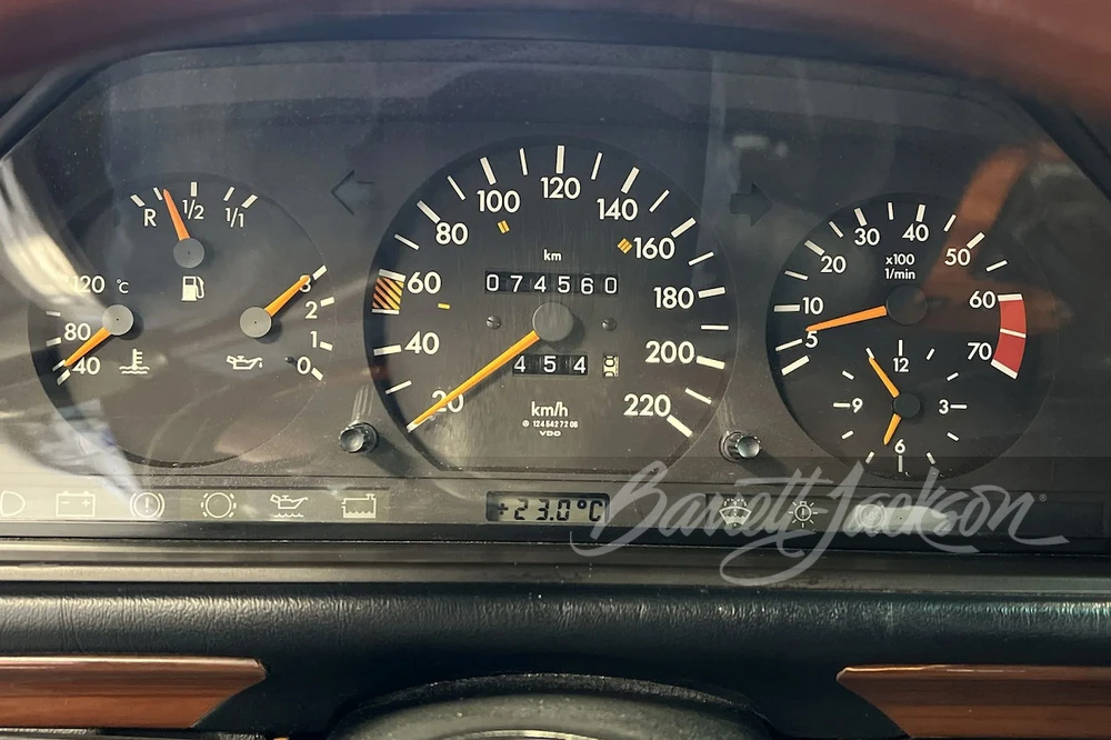 1990 Mercedes-Benz W124 E-Class - Image 13 of 31