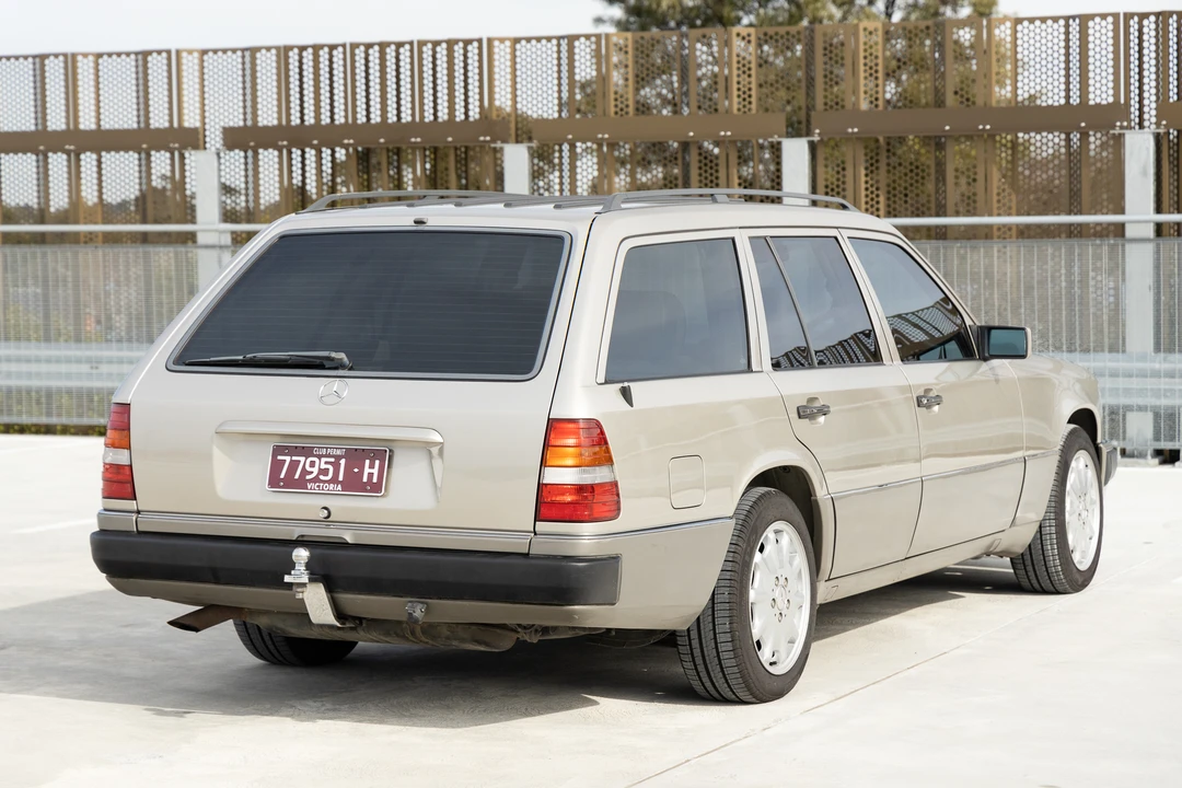 1990 Mercedes-Benz W124 E-Class - Image 16 of 31