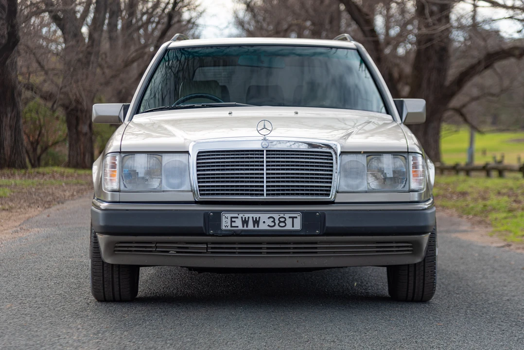 1990 Mercedes-Benz W124 E-Class - Image 3 of 31