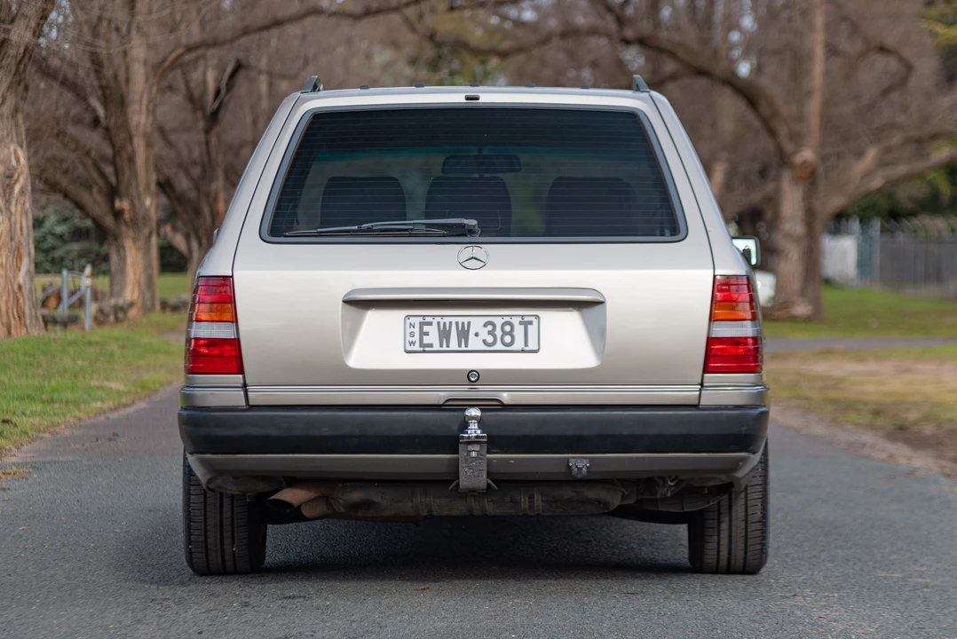 1990 Mercedes-Benz W124 E-Class - Image 7 of 31