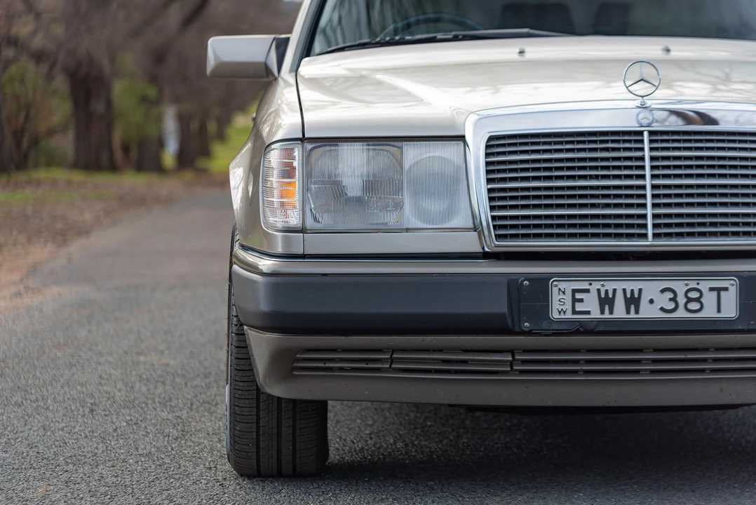 1990 Mercedes-Benz W124 E-Class - Image 16 of 31