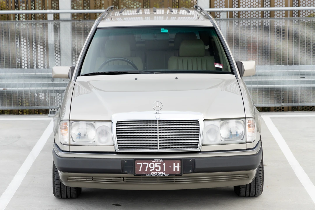 1990 Mercedes-Benz W124 E-Class - Image 11 of 31