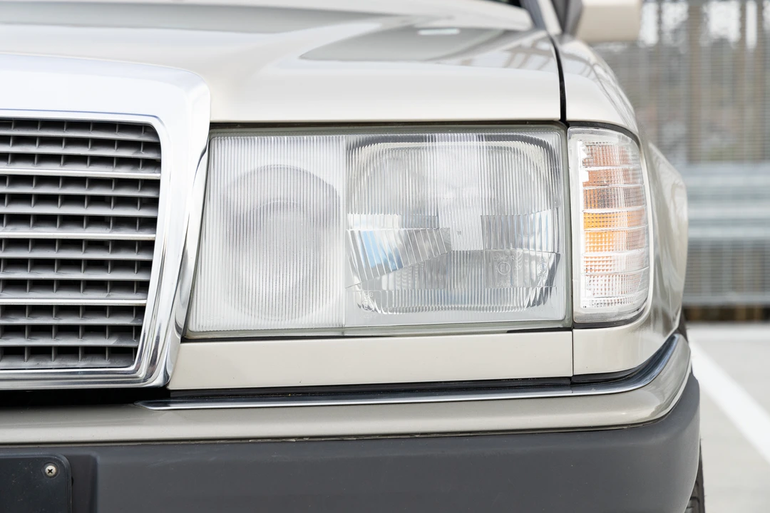 1990 Mercedes-Benz W124 E-Class - Image 20 of 31