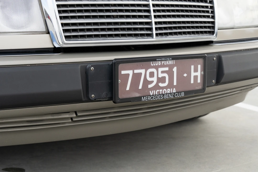 1990 Mercedes-Benz W124 E-Class - Image 28 of 31