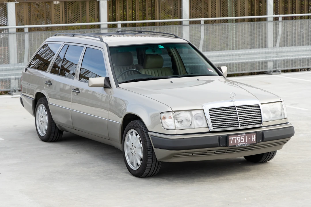 1990 Mercedes-Benz W124 E-Class - Image 10 of 31