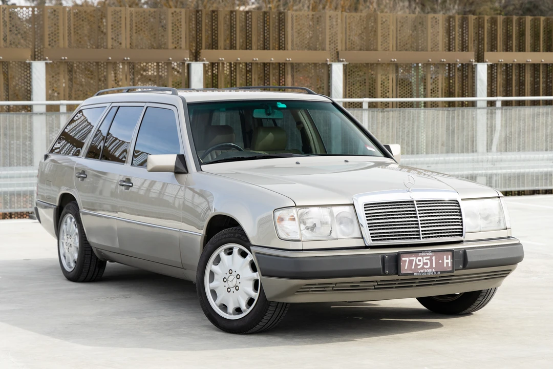 1990 Mercedes-Benz W124 E-Class - Image 2 of 31