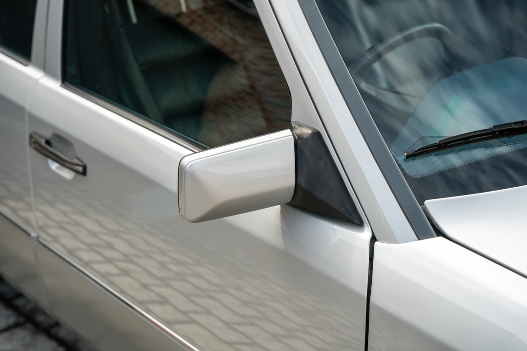 1990 Mercedes-Benz W124 E-Class - Image 30 of 31