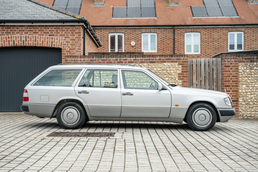 1990 Mercedes-Benz W124 E-Class - Image 5 of 31
