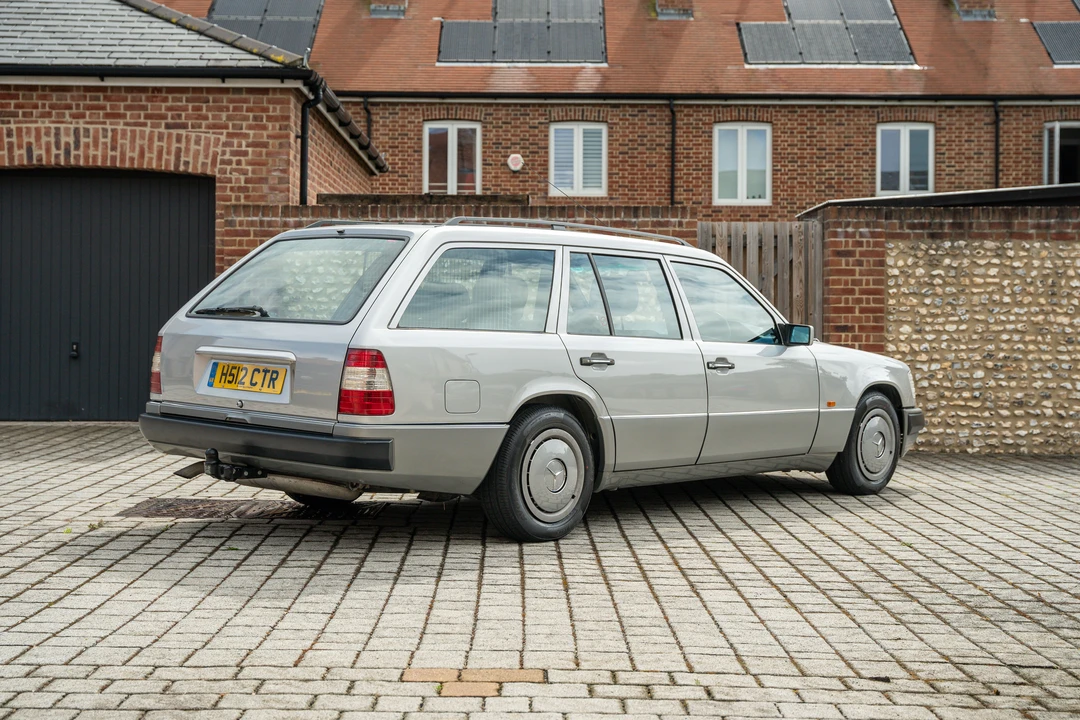 1990 Mercedes-Benz W124 E-Class - Image 14 of 31