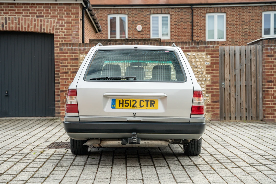 1990 Mercedes-Benz W124 E-Class - Image 7 of 31