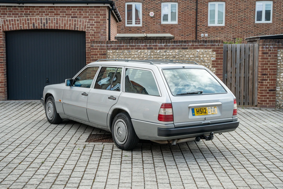 1990 Mercedes-Benz W124 E-Class - Image 8 of 31