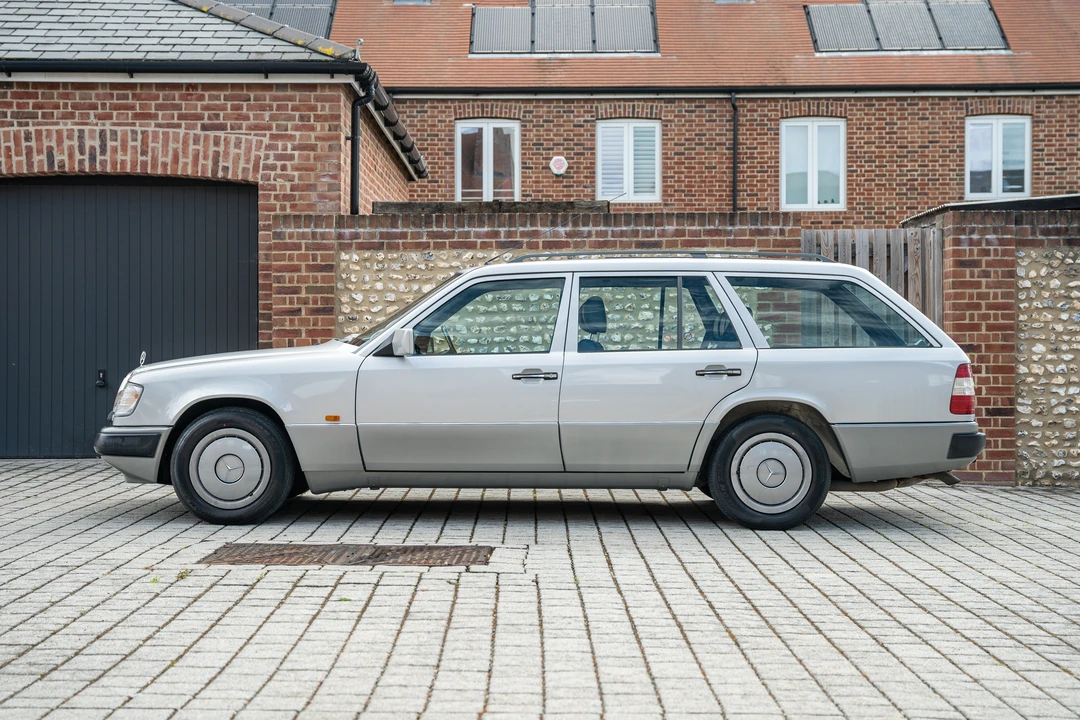 1990 Mercedes-Benz W124 E-Class - Image 9 of 31