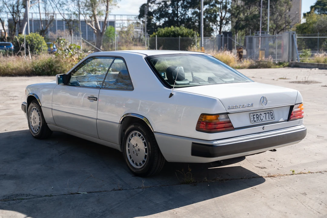 1990 Mercedes-Benz W124 E-Class - Image 6 of 31
