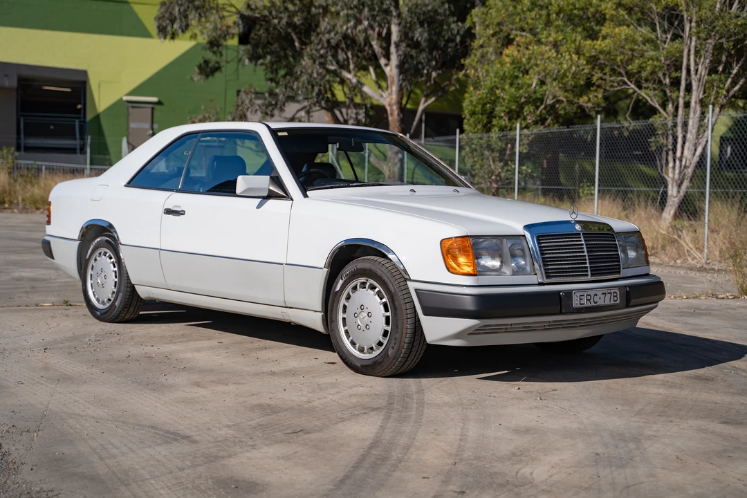 1990 Mercedes-Benz W124 E-Class - Image 12 of 31