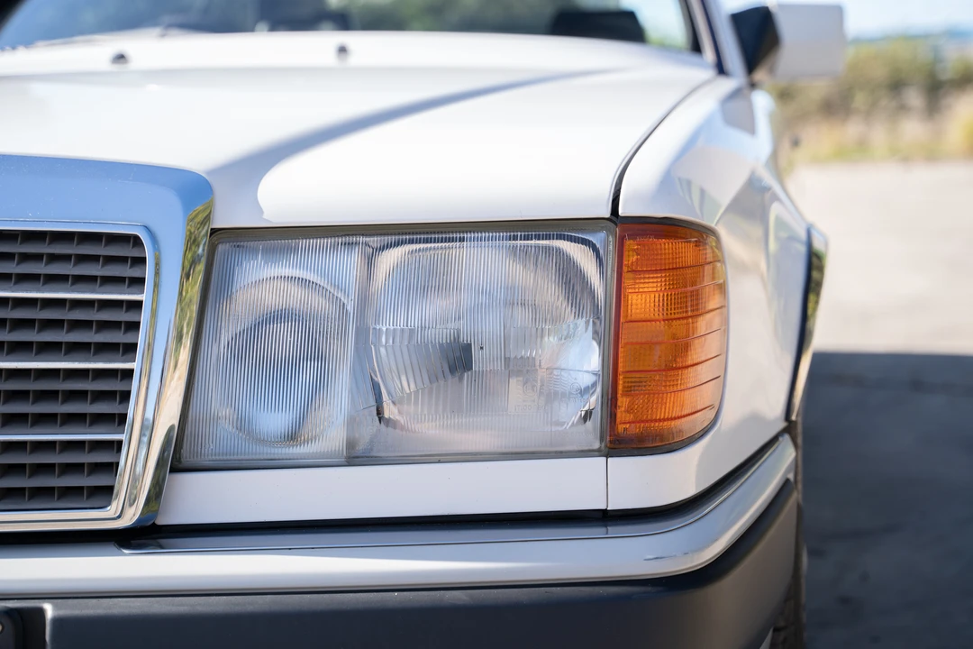1990 Mercedes-Benz W124 E-Class - Image 21 of 31