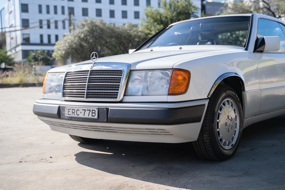 1990 Mercedes-Benz W124 E-Class - Image 16 of 31