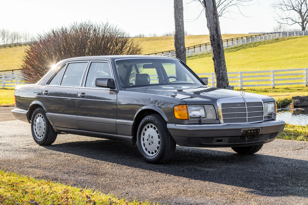 1990 Mercedes-Benz 450SEL - Image 2 of 31
