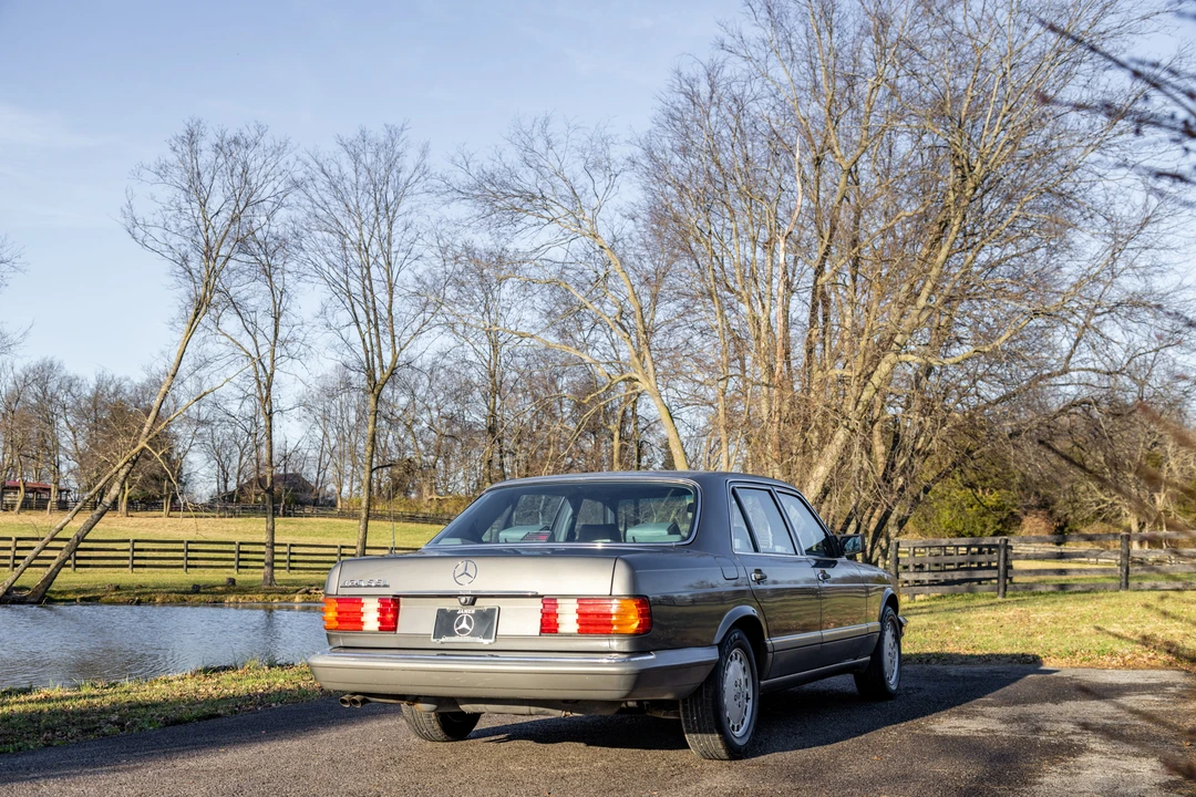 1990 Mercedes-Benz 450SEL - Image 11 of 31