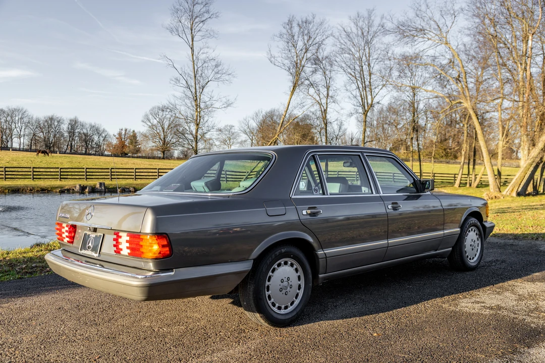 1990 Mercedes-Benz 450SEL - Image 13 of 31