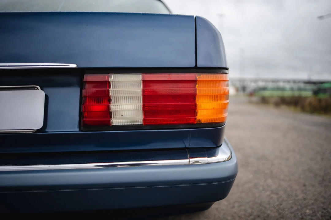 1990 Mercedes-Benz 450SEL - Image 27 of 31