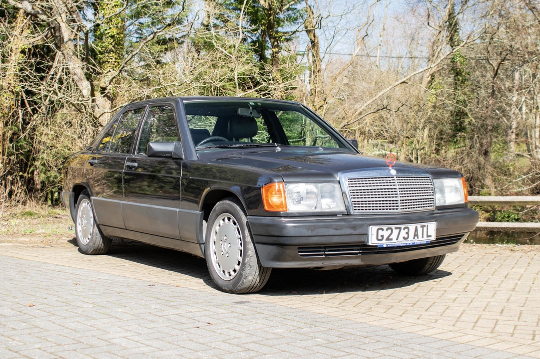 1990 Mercedes-Benz 190E - Image 2 of 31