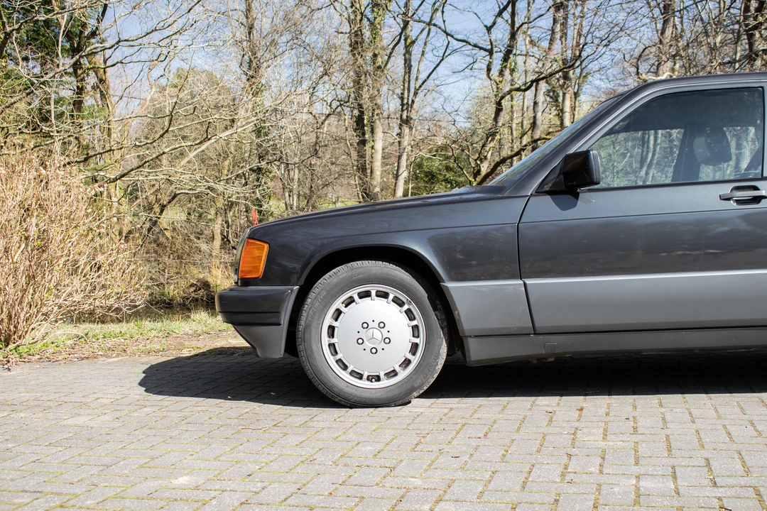 1990 Mercedes-Benz 190E - Image 21 of 31