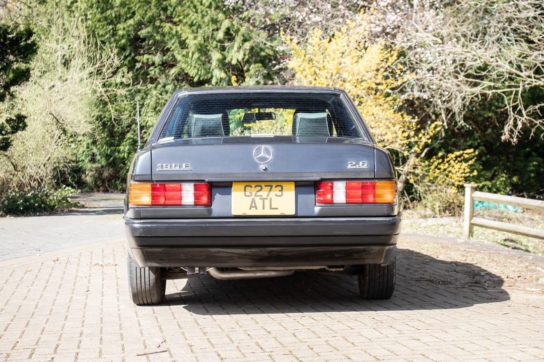 1990 Mercedes-Benz 190E - Image 25 of 31