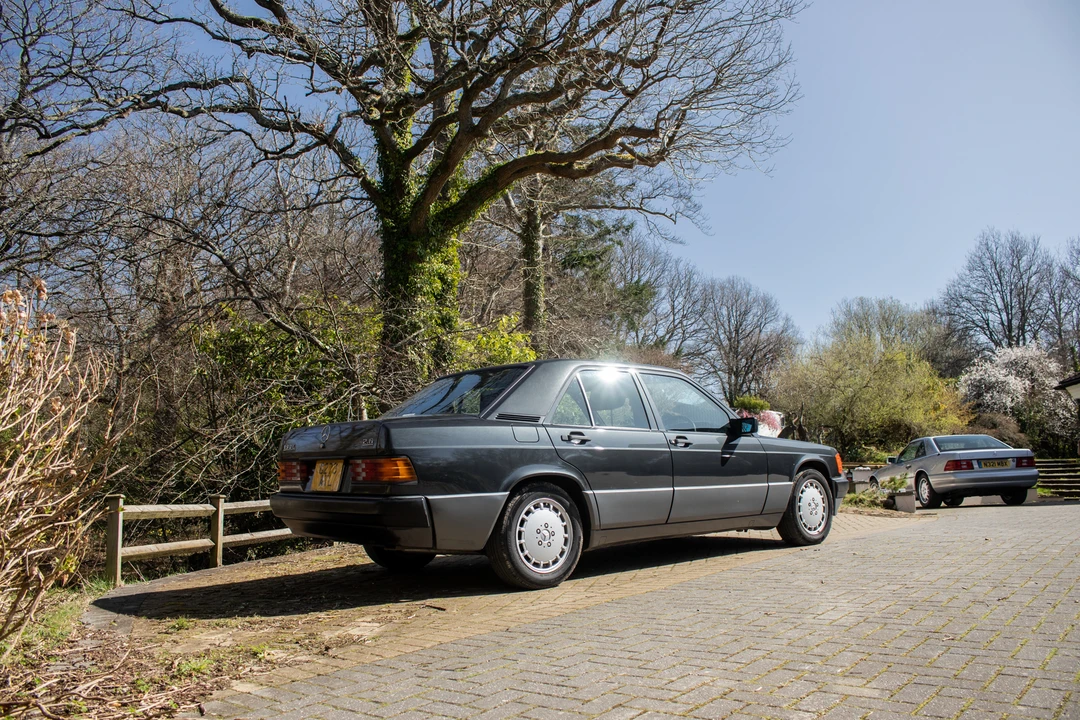 1990 Mercedes-Benz 190E - Image 12 of 31