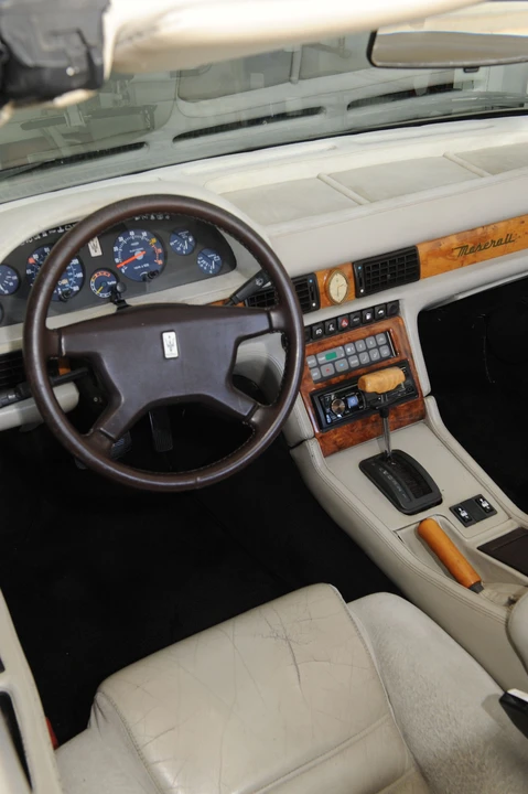1990 Maserati 222 - Image 25 of 28