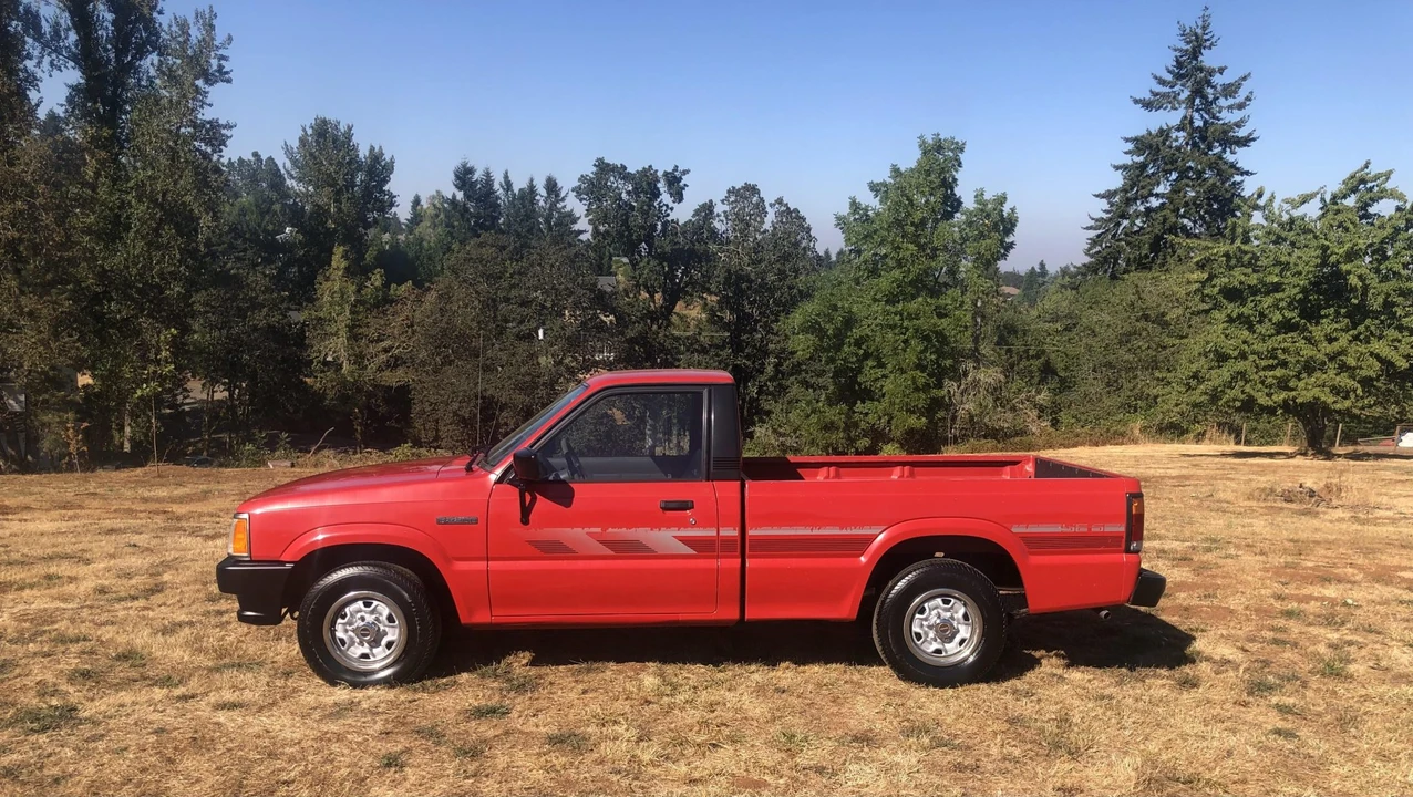 1990 Mazda B Series 4th Gen - Image 2 of 31