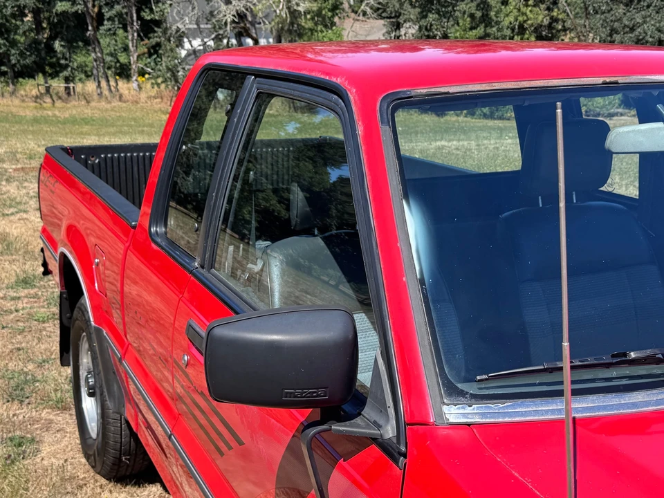 1990 Mazda B Series 4th Gen - Image 24 of 31