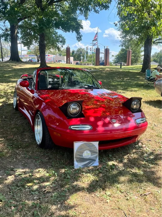 1990 Mazda NA MX-5 Miata - Image 2 of 11