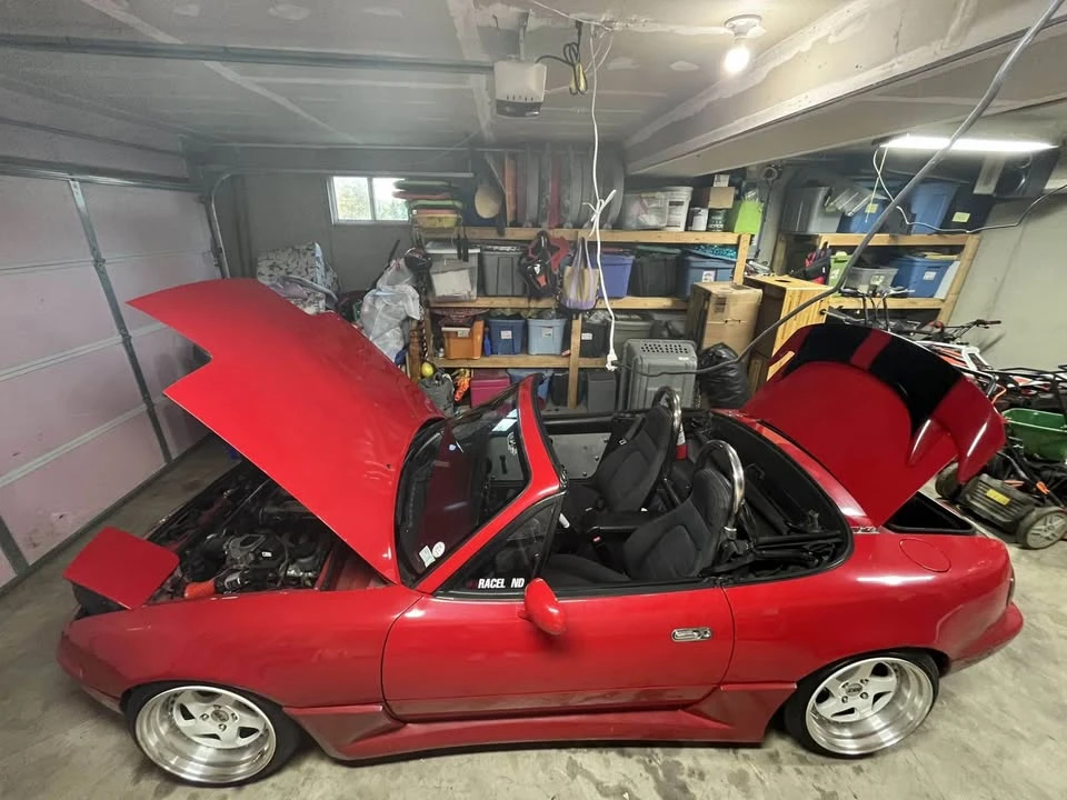 1990 Mazda NA MX-5 Miata - Image 4 of 11
