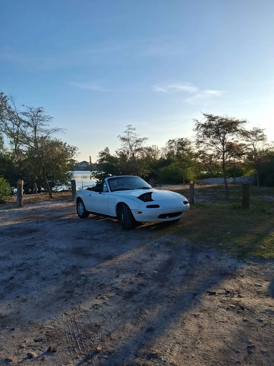 1990 Mazda NA MX-5 Miata - Image 4 of 4